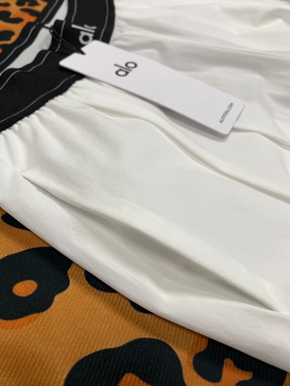 🤍NWT ALO Yoga White/Black Suit Up Trouser 30 Inch Inseam Regular - Picture 6 of 8